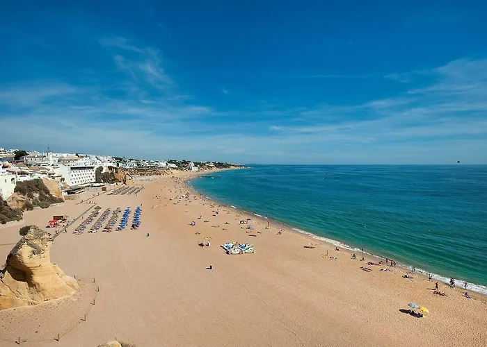 Apartment Coelha Beach - Pool - Free Wi-Fi - Air Con